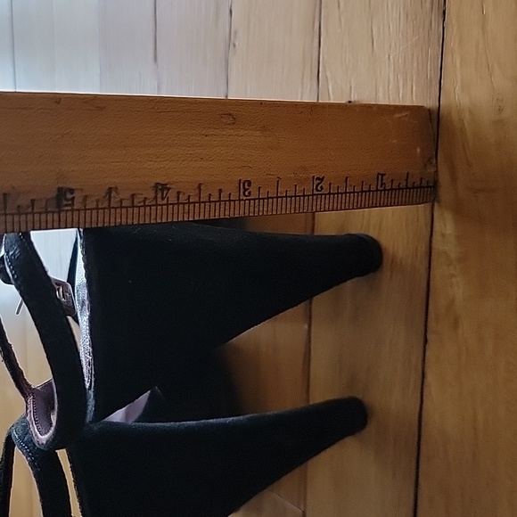 Prada strappy sandals - Picture 6 of 6